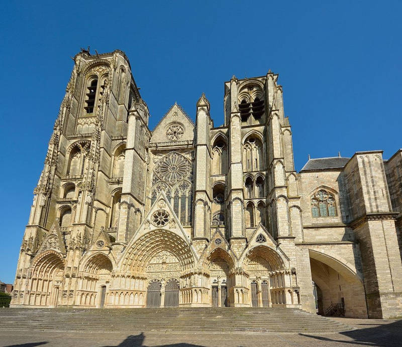 Département du Cher (18) : la Cathédrale de Bourges.