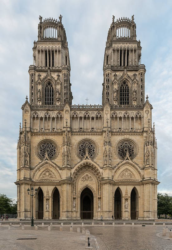 Département du Loiret (45) : La cathédrale Sainte-Croix à Orléans.
