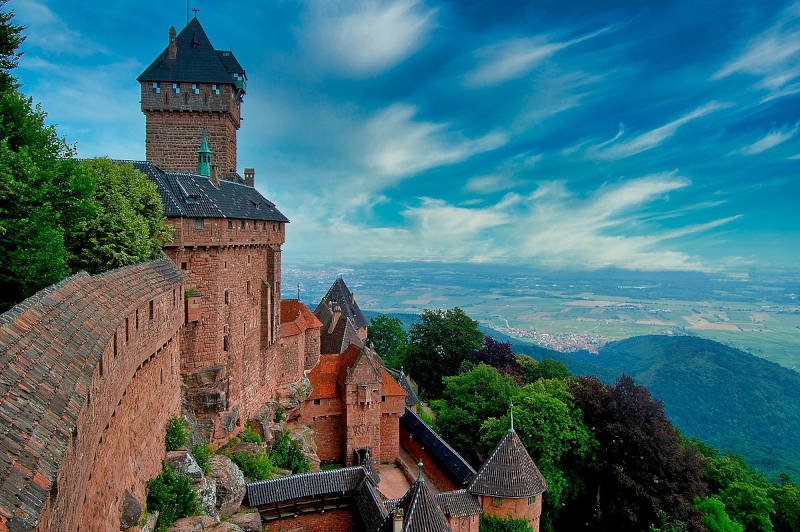 Département du Bas-Rhin (67) : Le château du Haut-Kœnigsbourg.