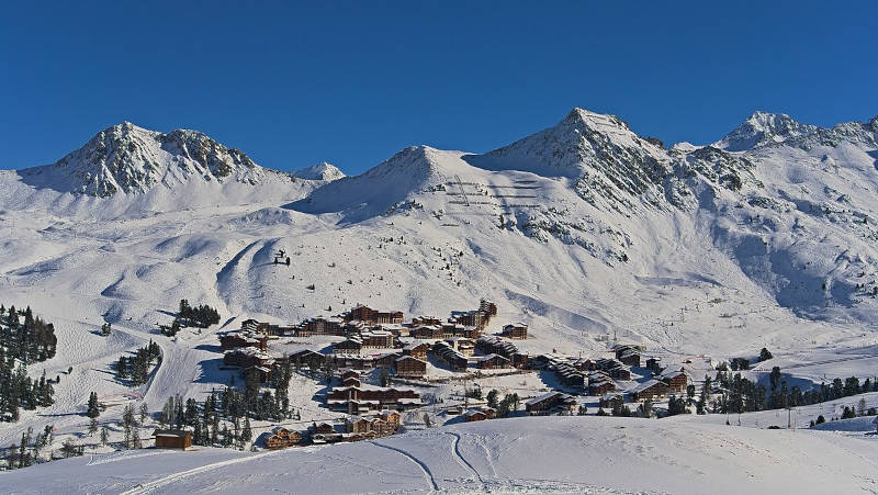 Département de la Savoie (73) : La station de ski : La Plagne.