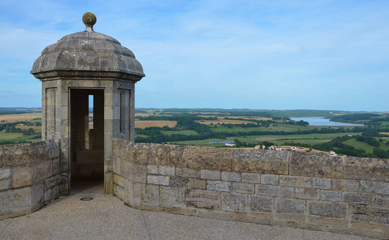 Département de la Haute-Marne (52) : Les Remparts de Langres.